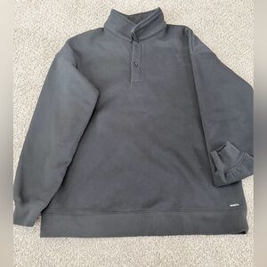 Men's Black sweater